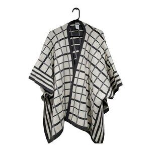 Cabi Reversible Tower Wrap Cream Grey Poncho Sweater Women's Size M/L